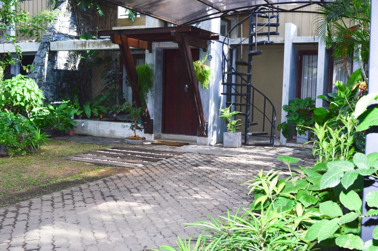 Villa Tulip Garden アヌラーダプラ エクステリア 写真
